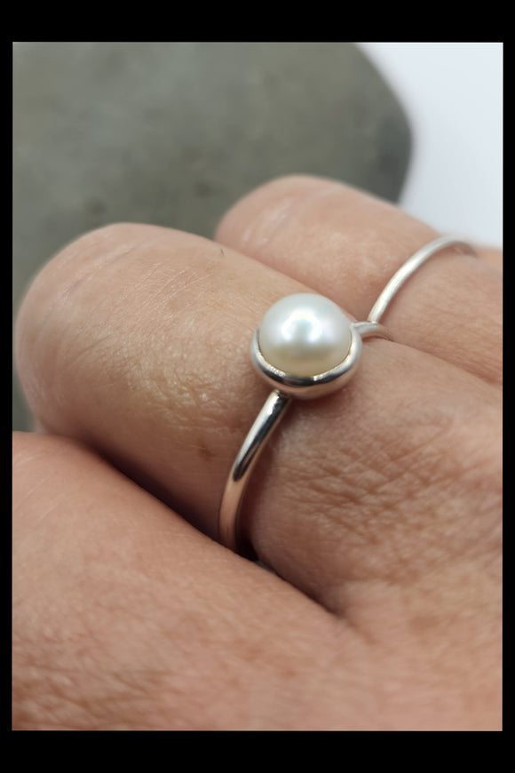 Pearl N Ring