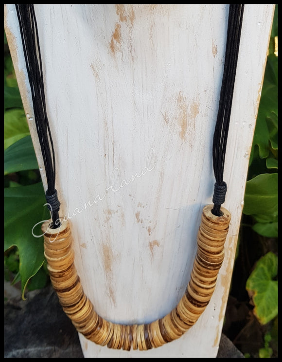 String/Disc Necklace