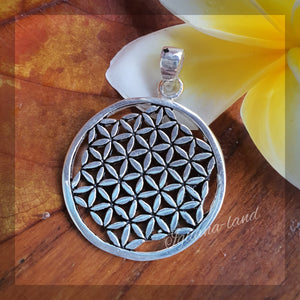 Star Flower 5/5 Pendant