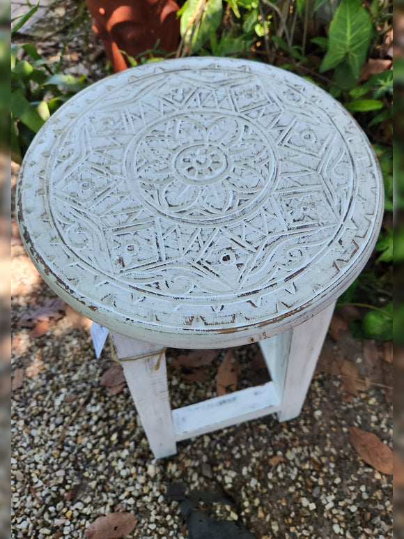 Navi Stool